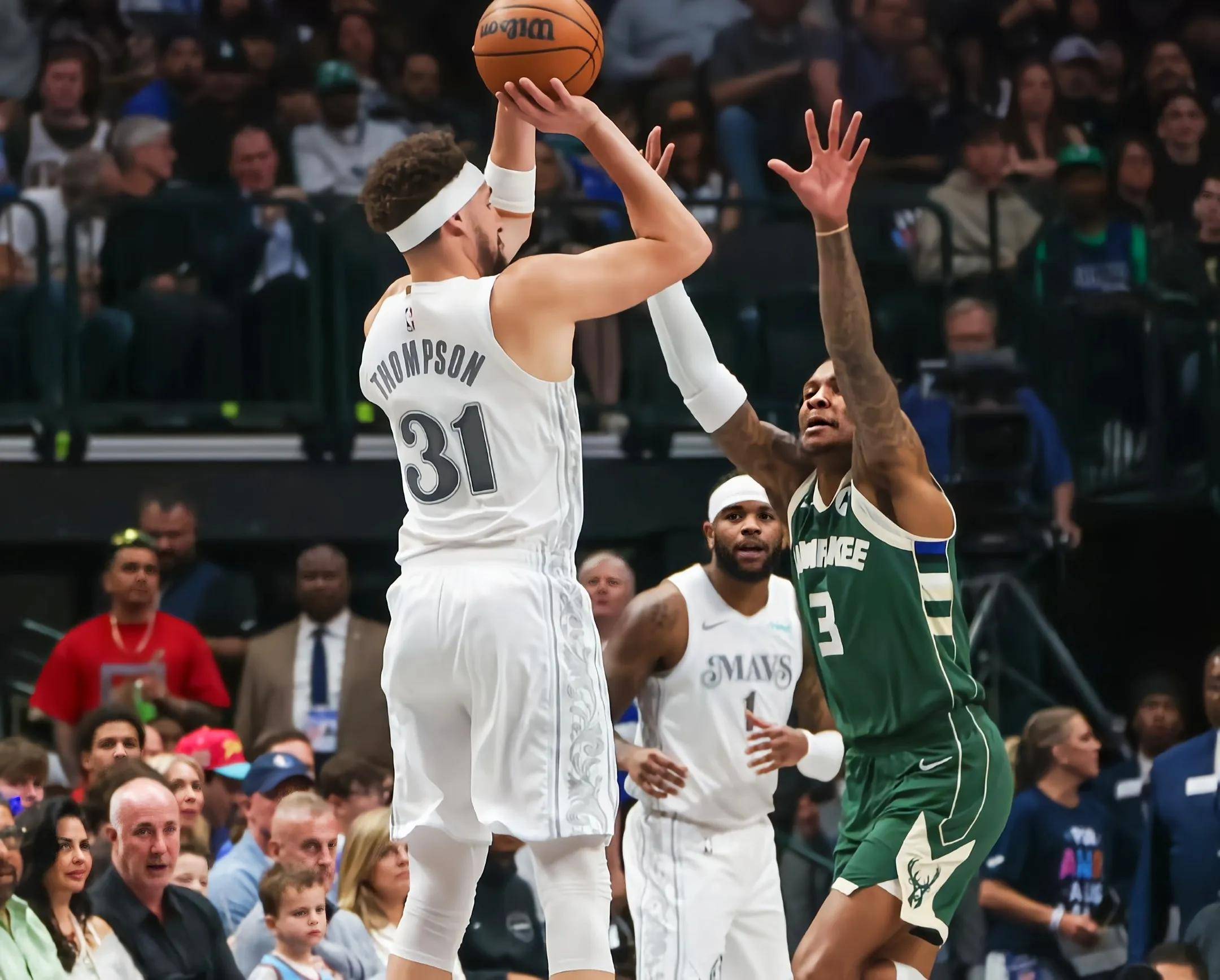 猛龙强势独行侠,克莱打破历史纪录 猛龙强势独行侠,克莱打破历史纪录