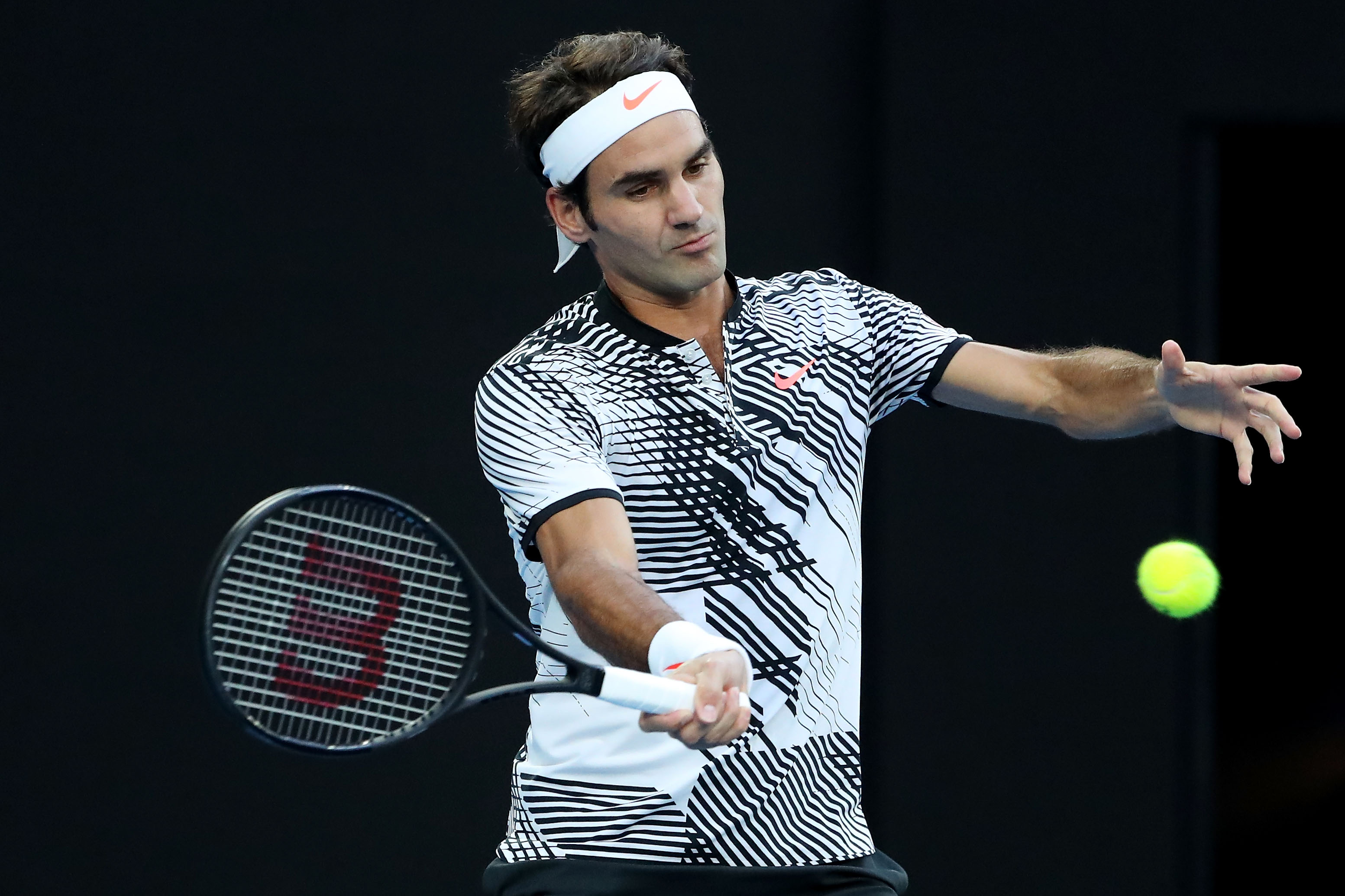 欧洲网球队险胜世界网球队，费德勒完成帽子戏法的简单介绍