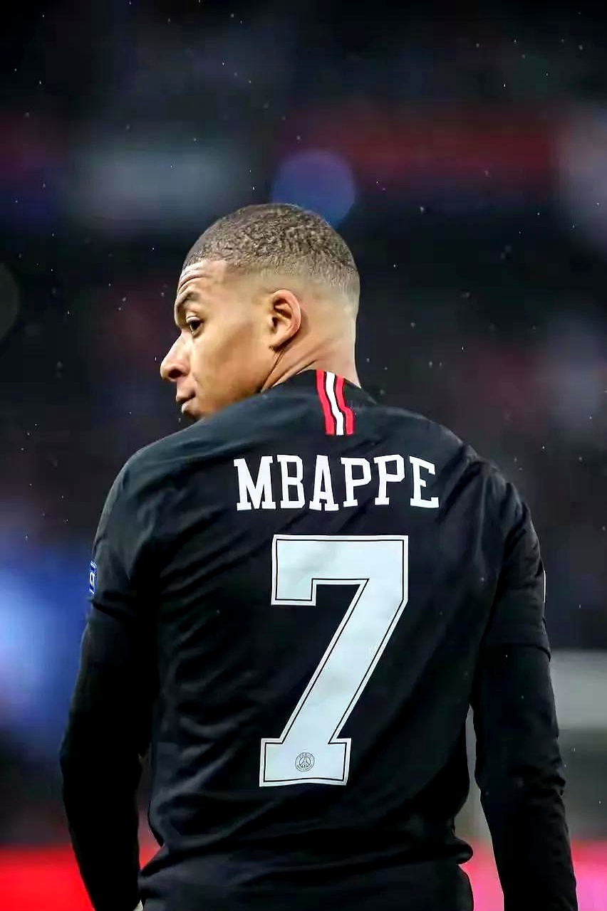 巴黎碾压莱比锡红牛,姆巴佩一己之力扛起全队 巴黎碾压莱比锡红牛,姆巴佩一己之力扛起全队