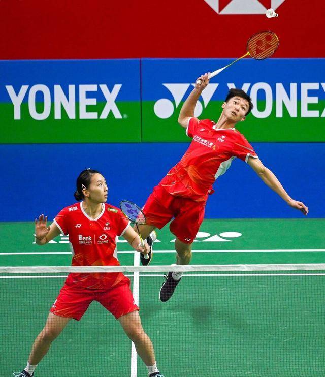 法国队鏖战韩国队，辛杜高光表现