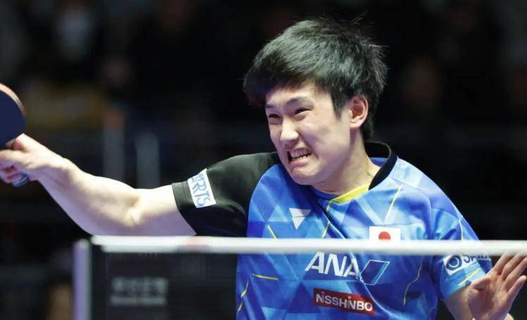 奥地利队横扫日本队，张本智和点燃赛场