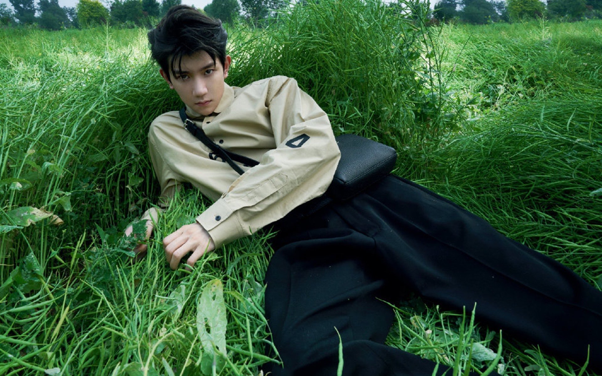 欧冠决赛焦点战,凯尔特人一波流席卷新疆队,跨界对决引爆全球热议